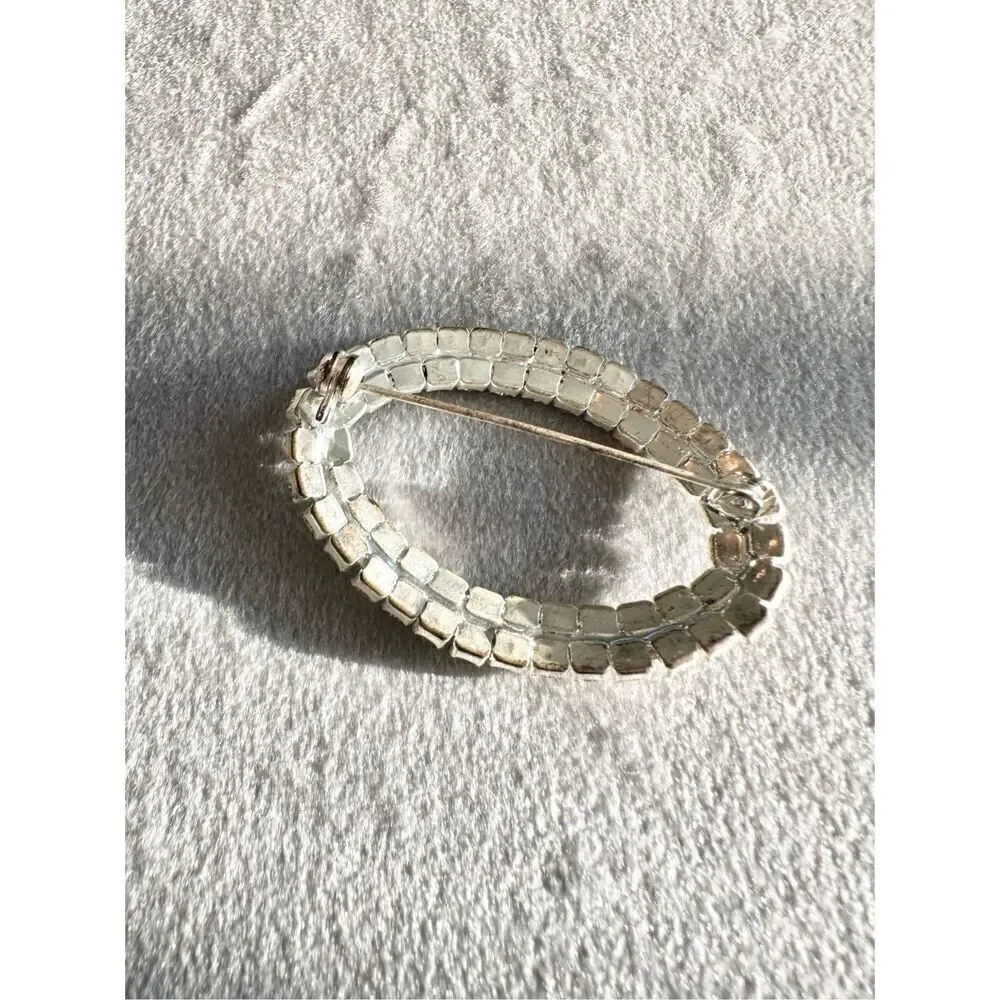 Sparkly double layer Rhinestone oval brooch ￼